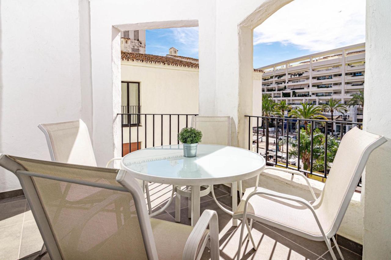 Harbor Getaway In The Heart Of Puerto Banus With Walking Dictance To Everything Marbella Bagian luar foto