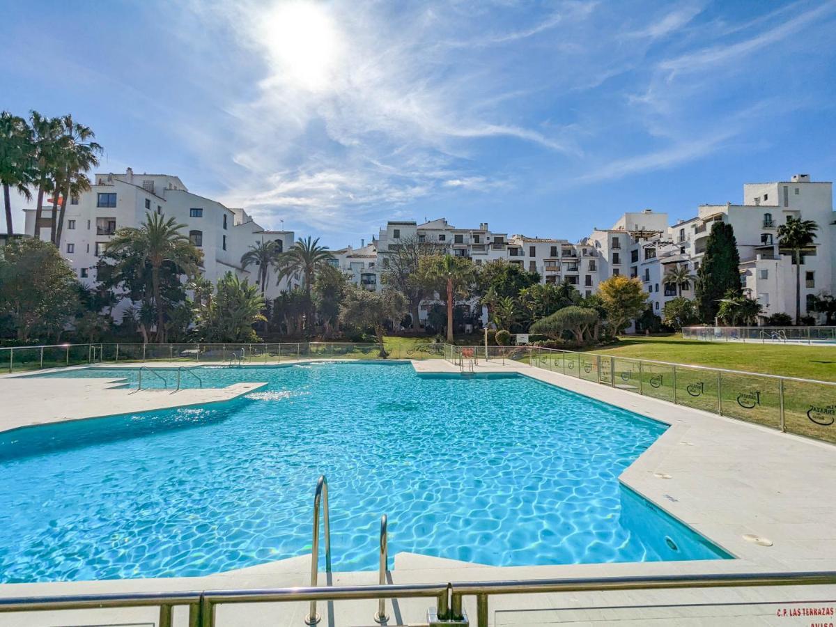 Harbor Getaway In The Heart Of Puerto Banus With Walking Dictance To Everything Marbella Bagian luar foto