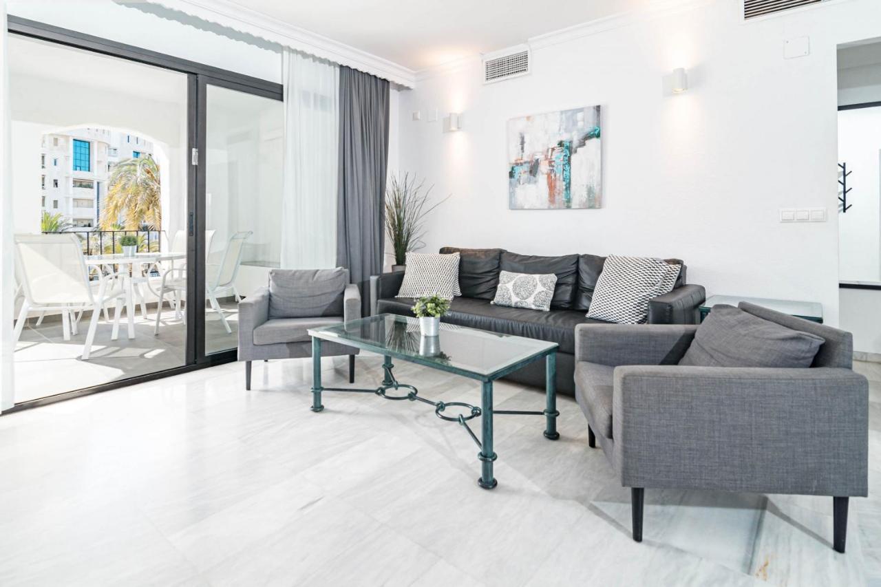 Harbor Getaway In The Heart Of Puerto Banus With Walking Dictance To Everything Marbella Bagian luar foto