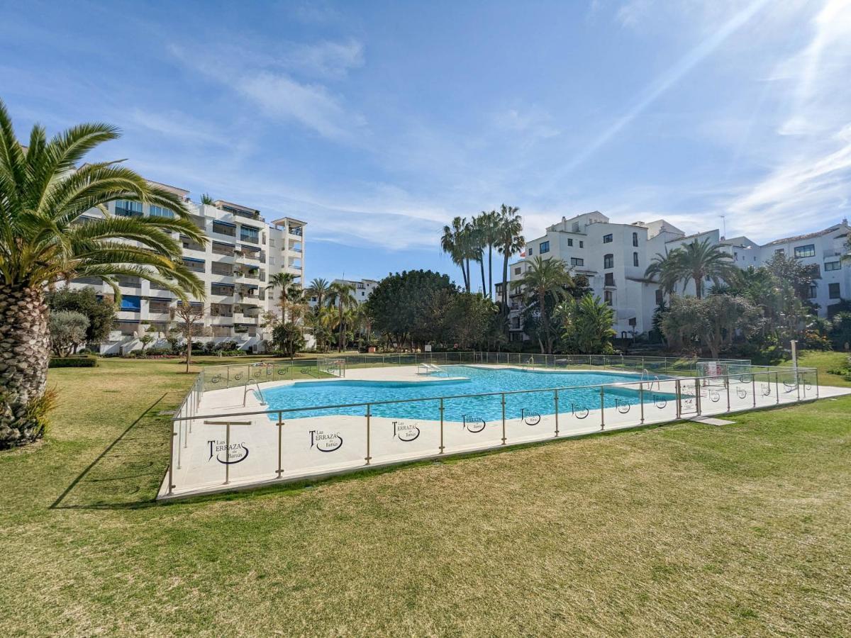 Harbor Getaway In The Heart Of Puerto Banus With Walking Dictance To Everything Marbella Bagian luar foto
